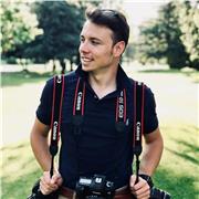 Insegnante di fotografia con 8 anni di esperienza. Impariamo ad emozionare attraverso la luce